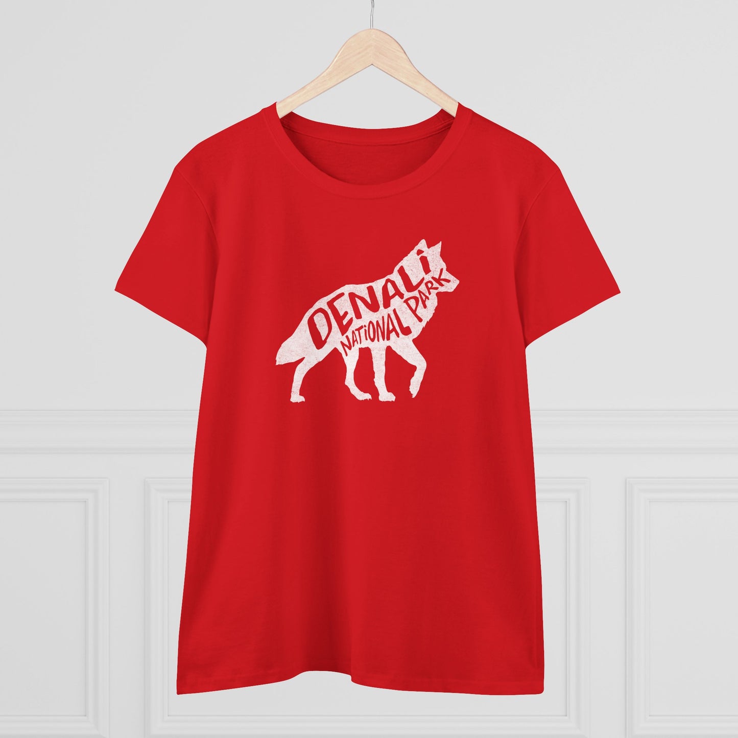 Denali National Park Women's T-Shirt - Wolf