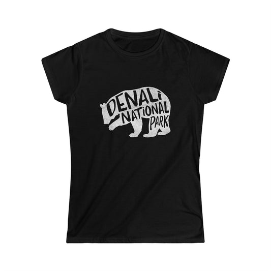 Denali National Park Women's T-Shirt - Grizzly Bear