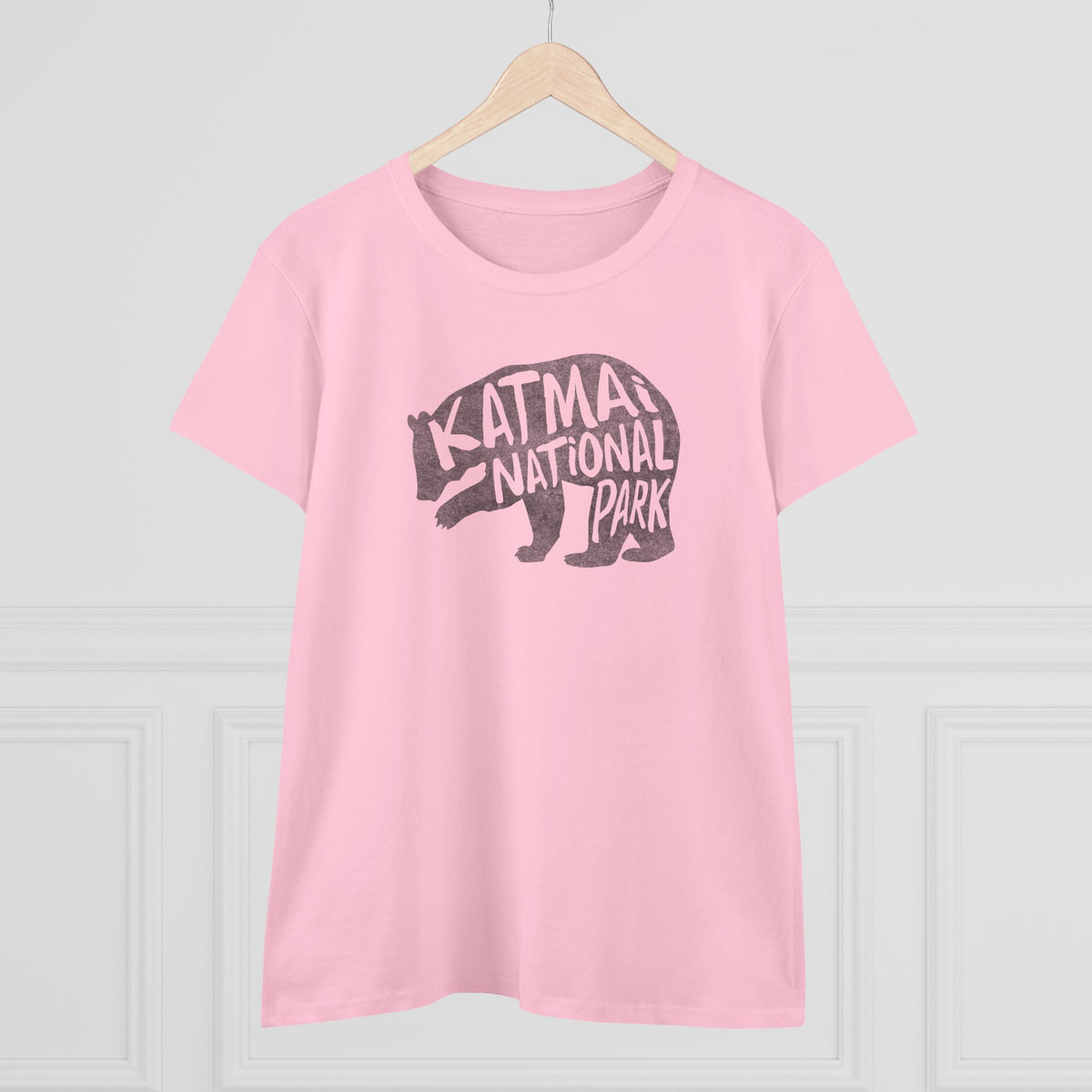 Katmai National Park Women's T-Shirt - Grizzly Bear