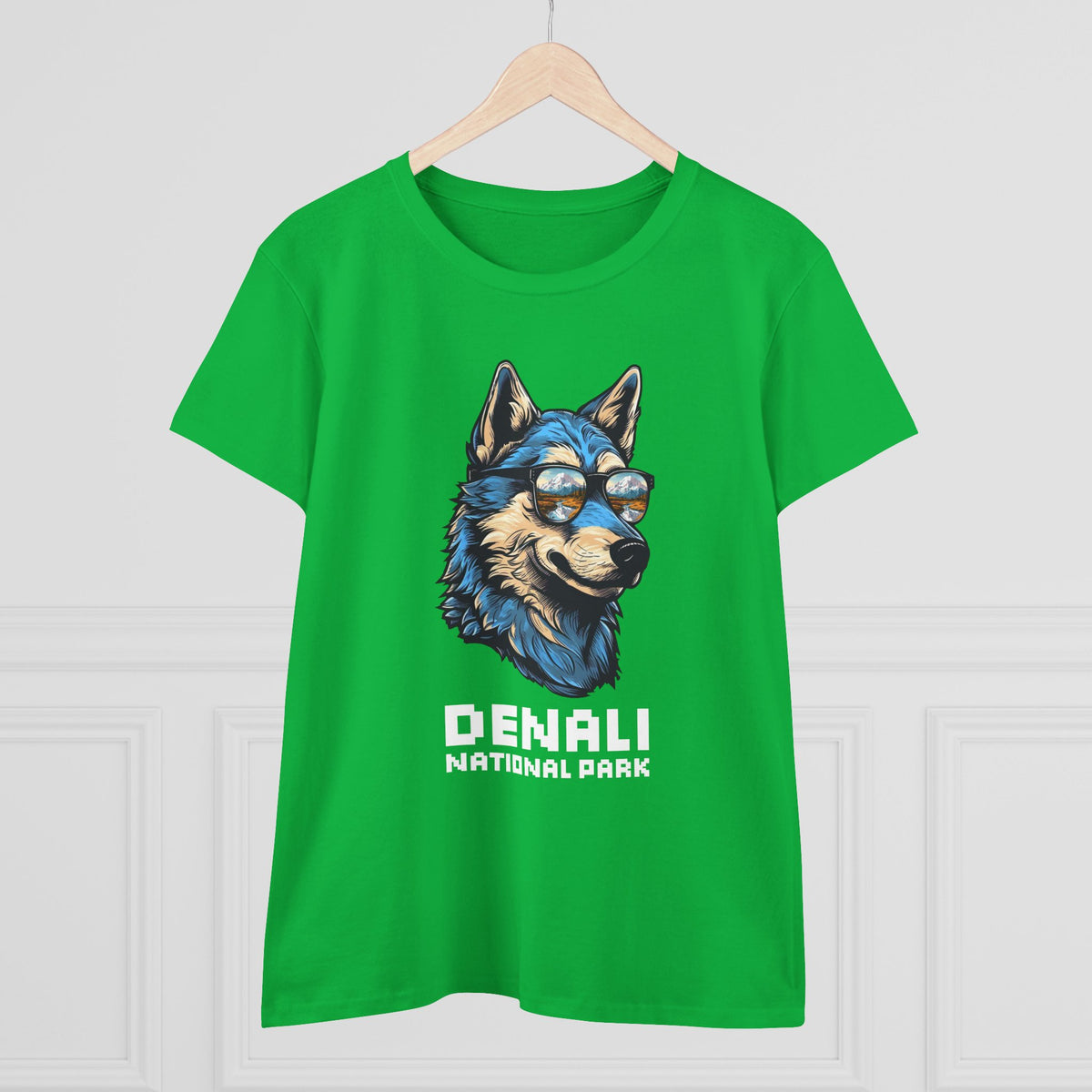 Denali National Park Women's T-Shirt - Cool Wolf