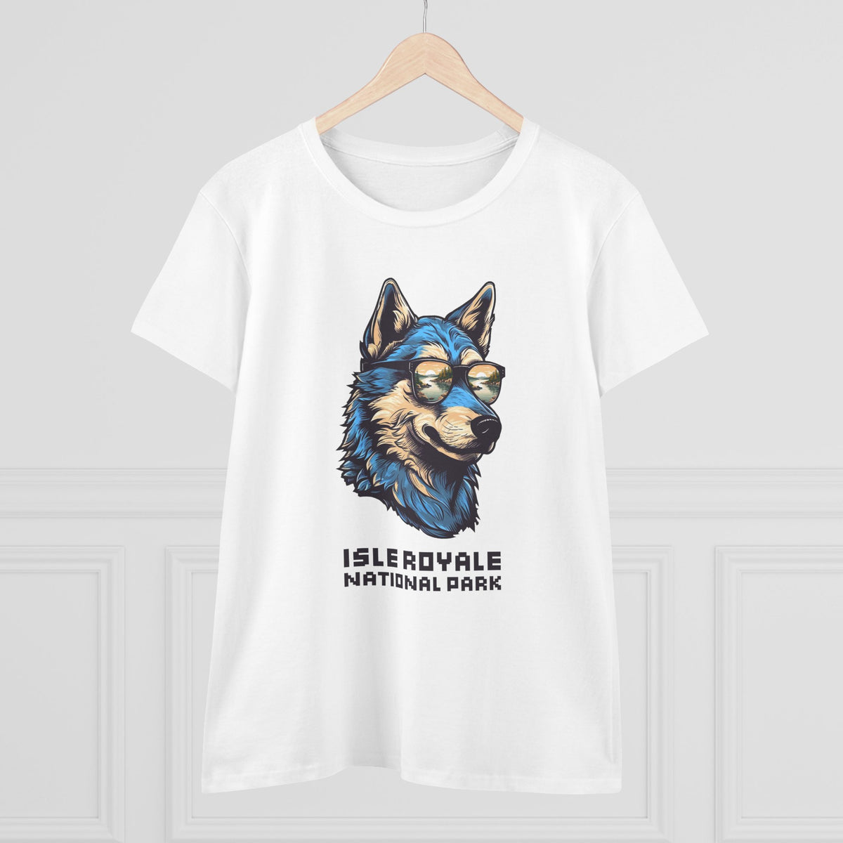 Isle Royale National Park Women's T-Shirt - Cool Wolf