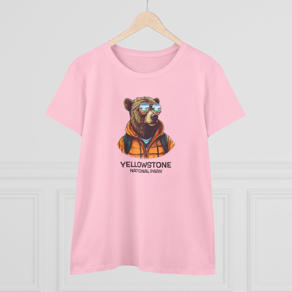 Yellowstone National Park Women's T-Shirt - Cool Grizzly Bear