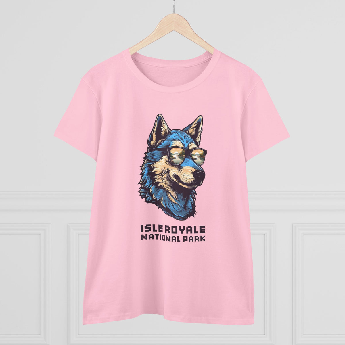 Isle Royale National Park Women's T-Shirt - Cool Wolf