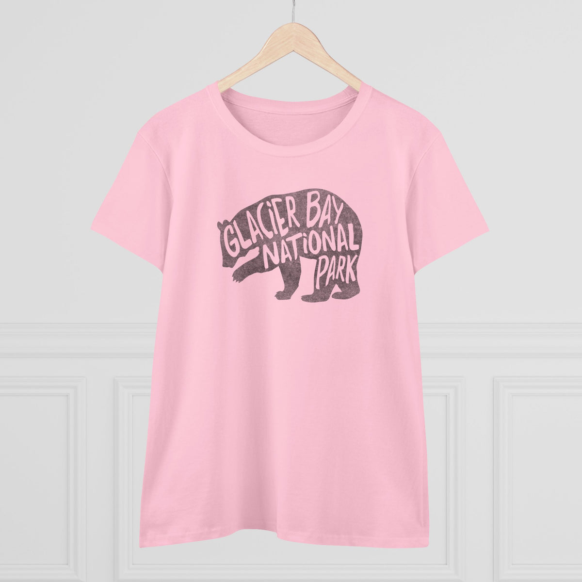 Glacier Bay National Park Women's T-Shirt - Grizzly Bear