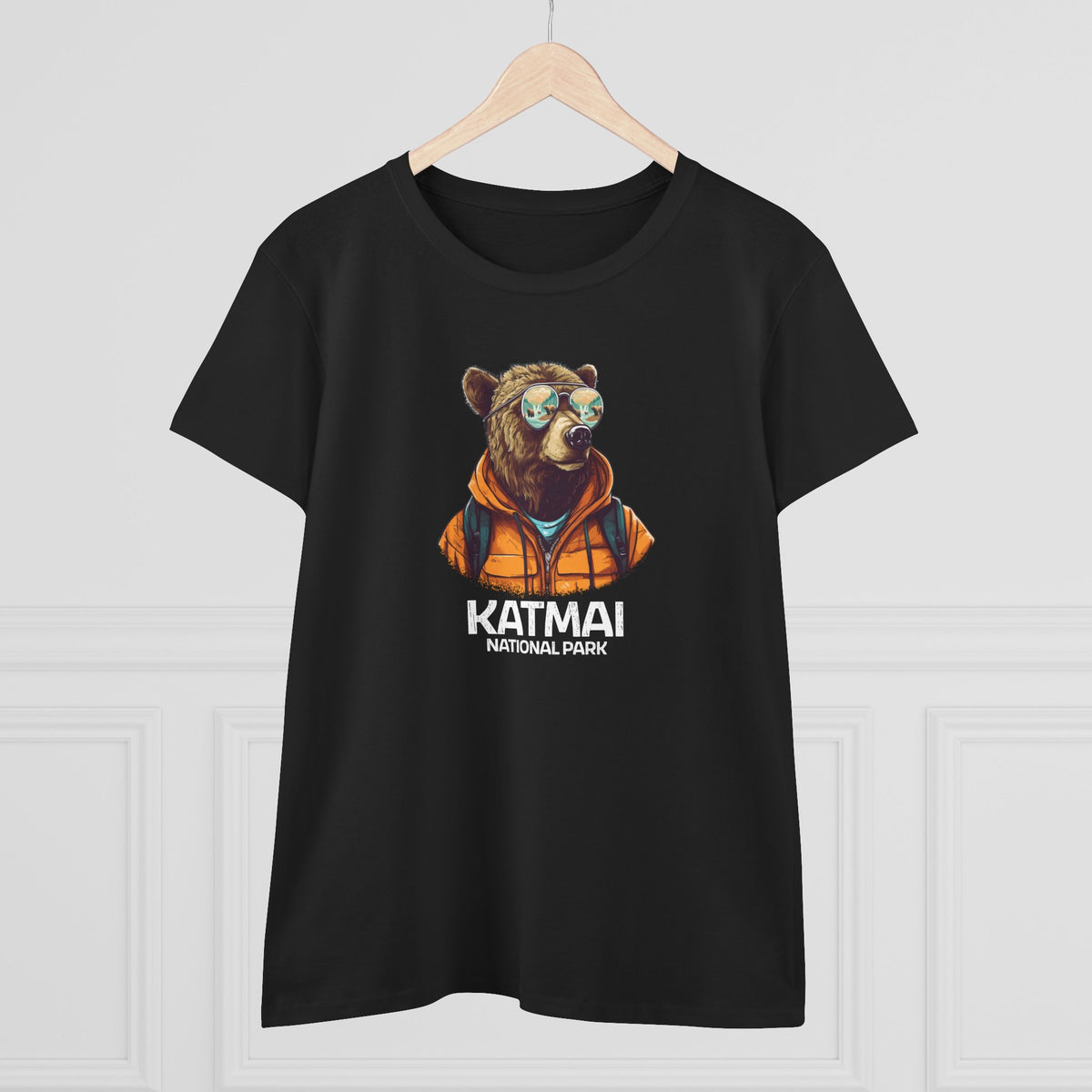 Katmai National Park Women's T-Shirt - Cool Grizzly Bear
