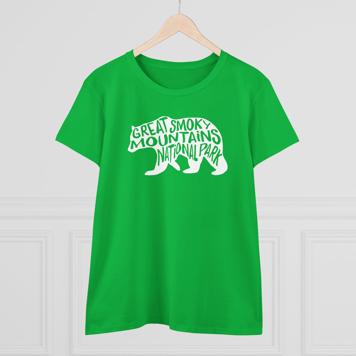 Great Smoky Mountains National Park Women's T-Shirt - Black Bear