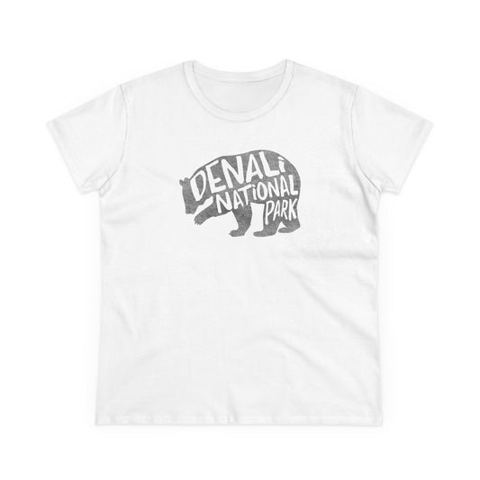 Denali National Park Women's T-Shirt - Grizzly Bear