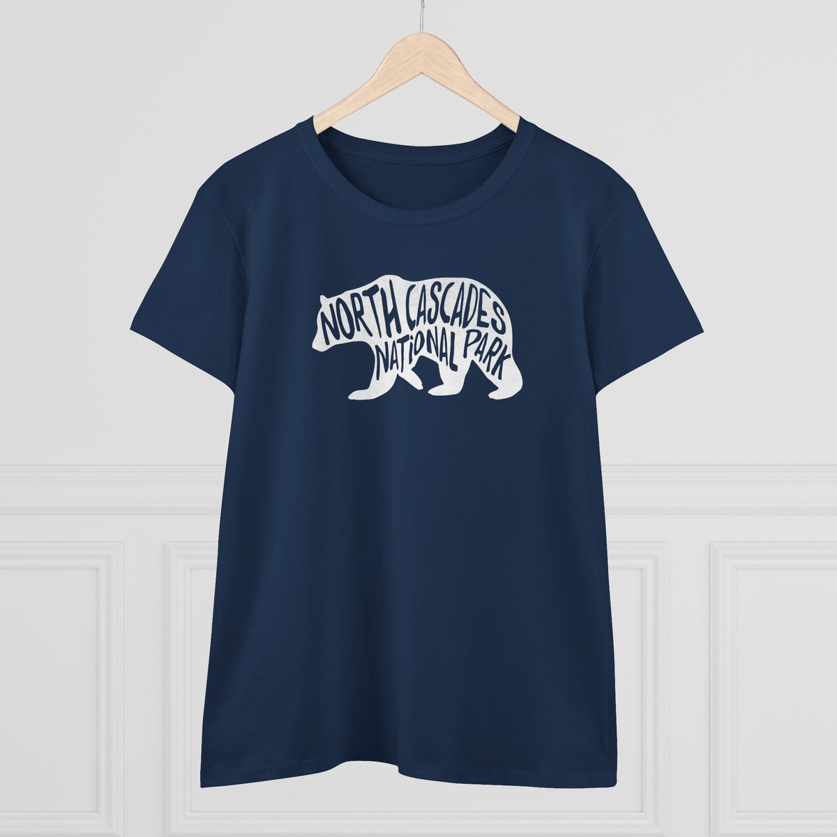 North Cascades National Park Women's T-Shirt - Black Bear