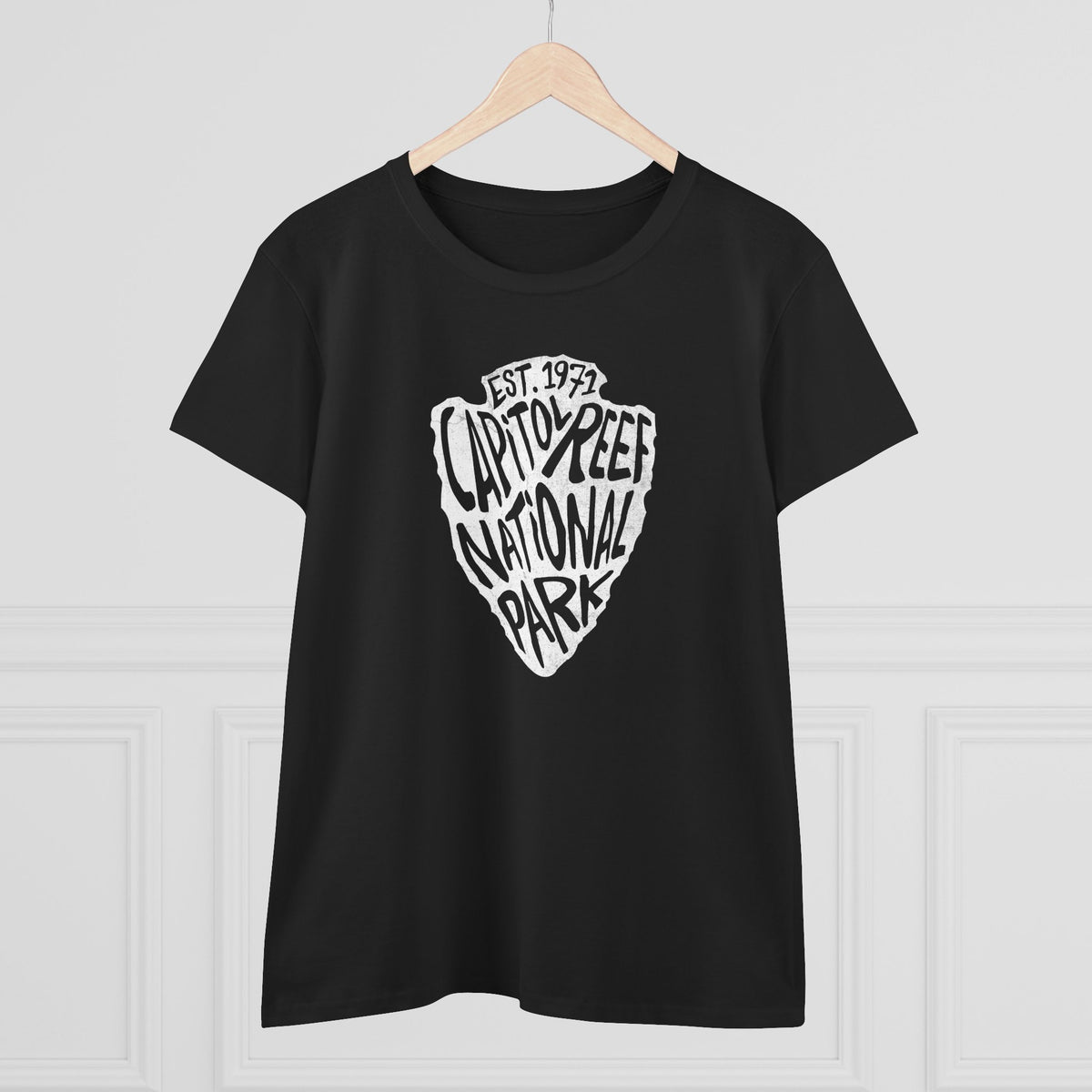 Capitol Reef National Park Women's T-Shirt - Arrowhead Design