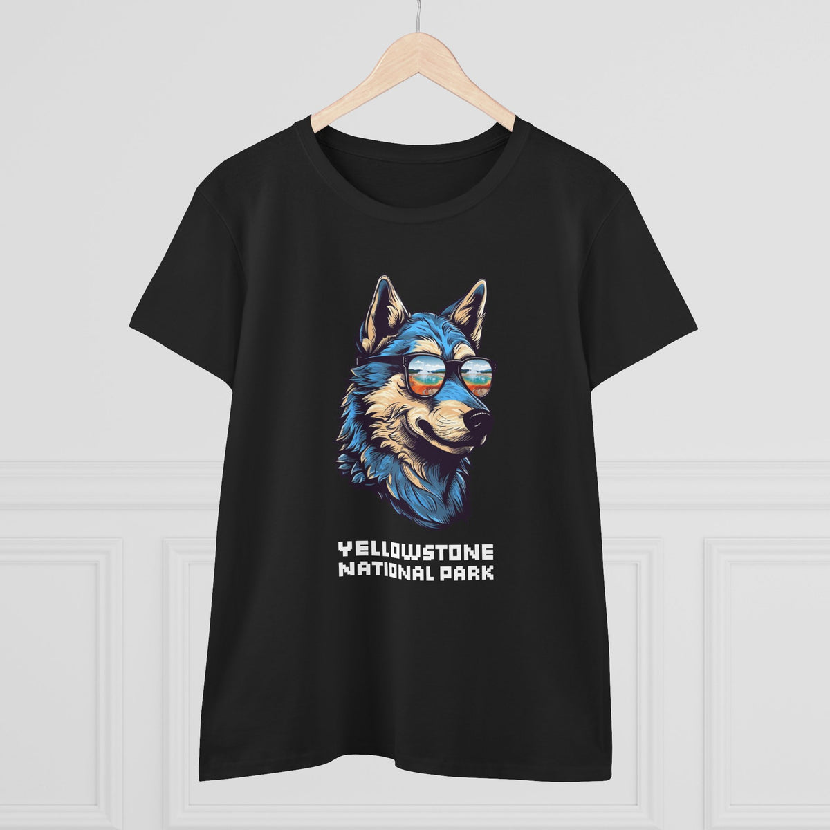 Yellowstone National Park Women's T-Shirt - Cool Wolf