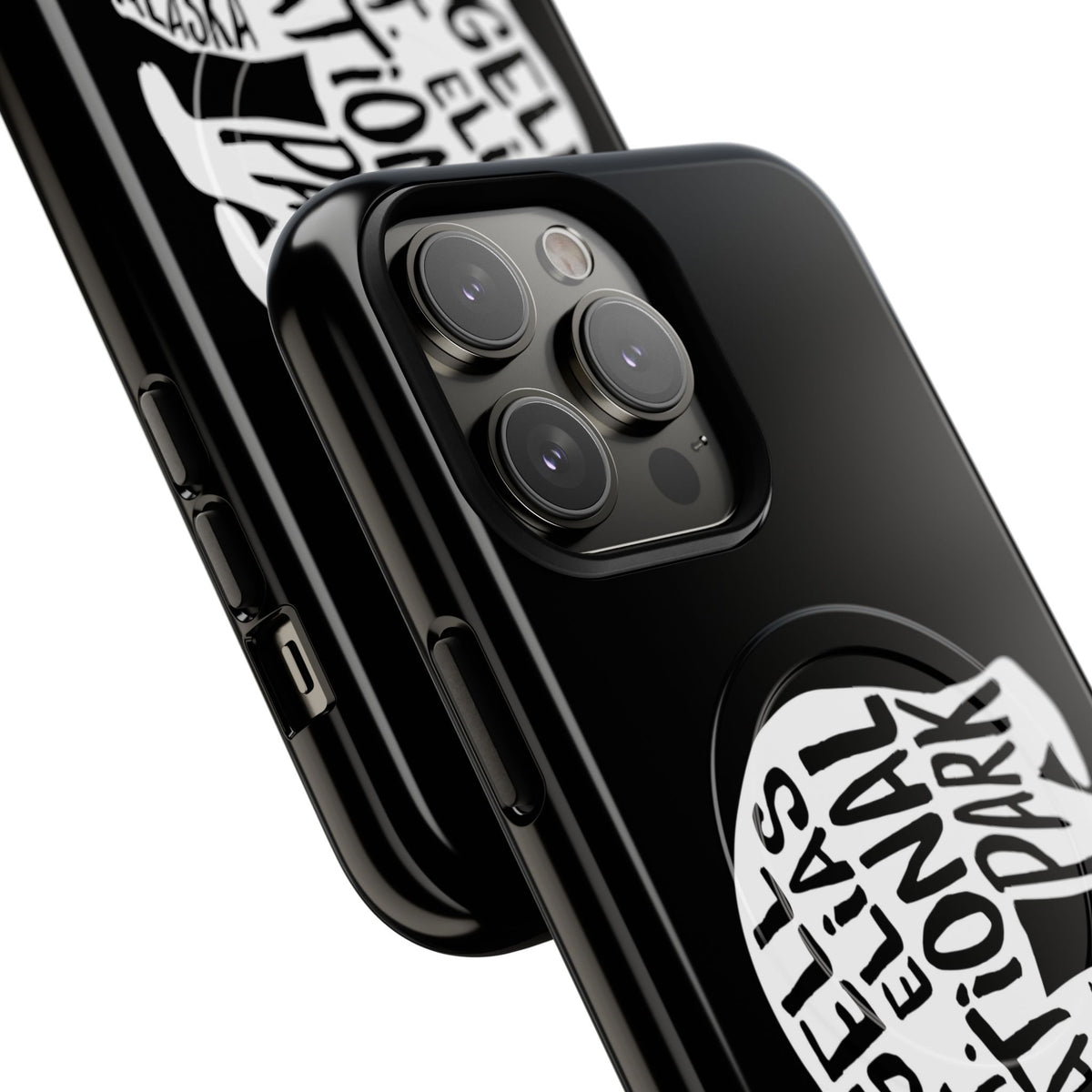 Wrangell - St. Elias National Park iPhone Case with MagSafe - Grizzly Bear Design